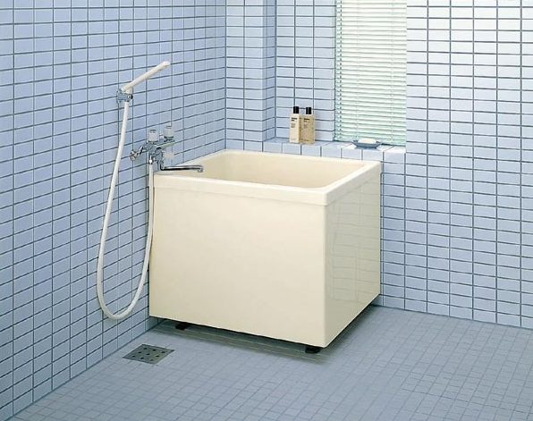 INAX LIXIL・リクシル 浴槽 ポリエック 800サイズ 和風タイプ 3方全エプロン給湯用 ：DOOON ショップ - 花・ガーデン・DIY
